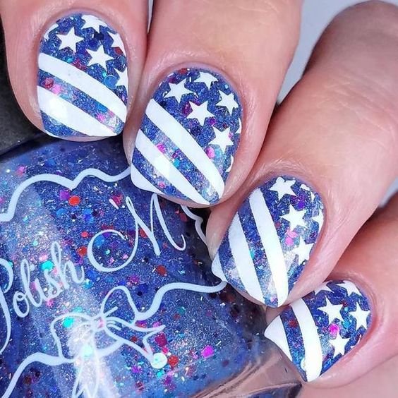 women's 4th-of-july-nails