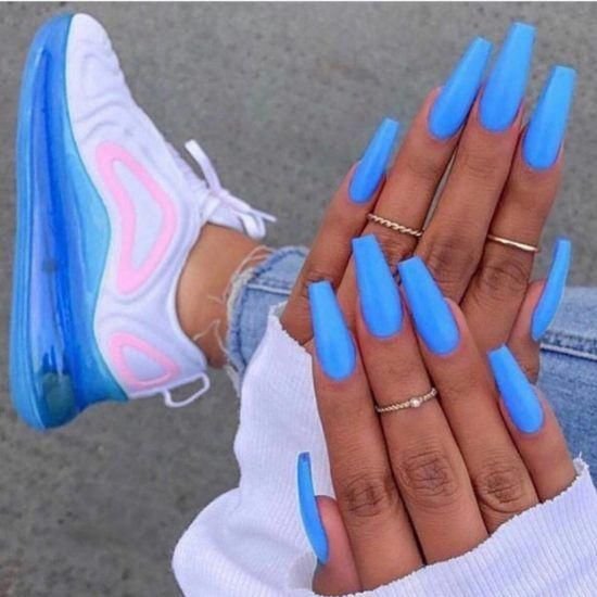 beautiful blue nails