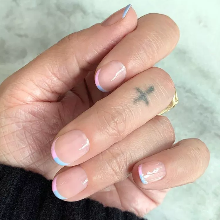 micro french nail designs