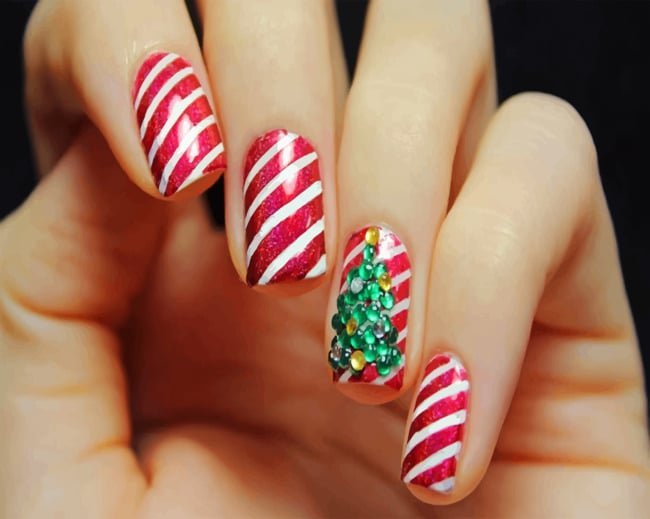 womens-christmas-nails