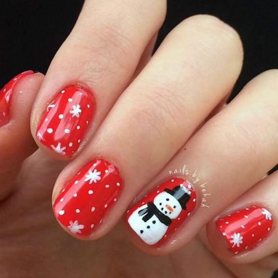 womens-christmas-nails